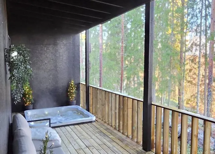 Ternu Forestvilla רובניימי