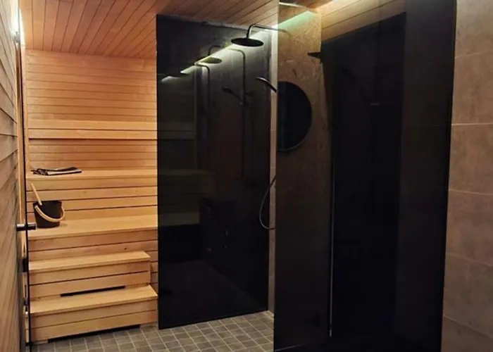 Ternu Forestvilla וילה רובניימי